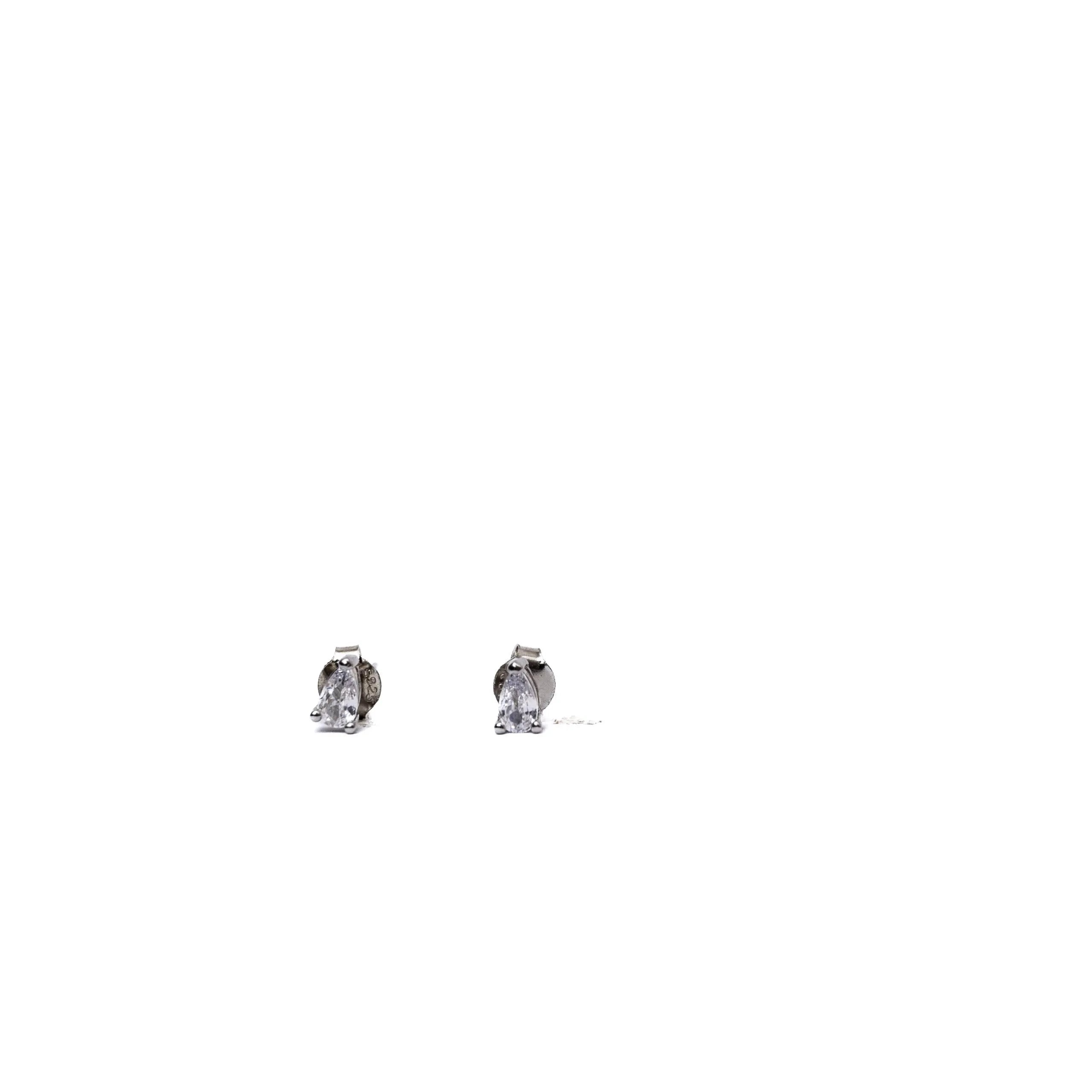 Alizia Mini Pear 3 Claw Stud Earrings