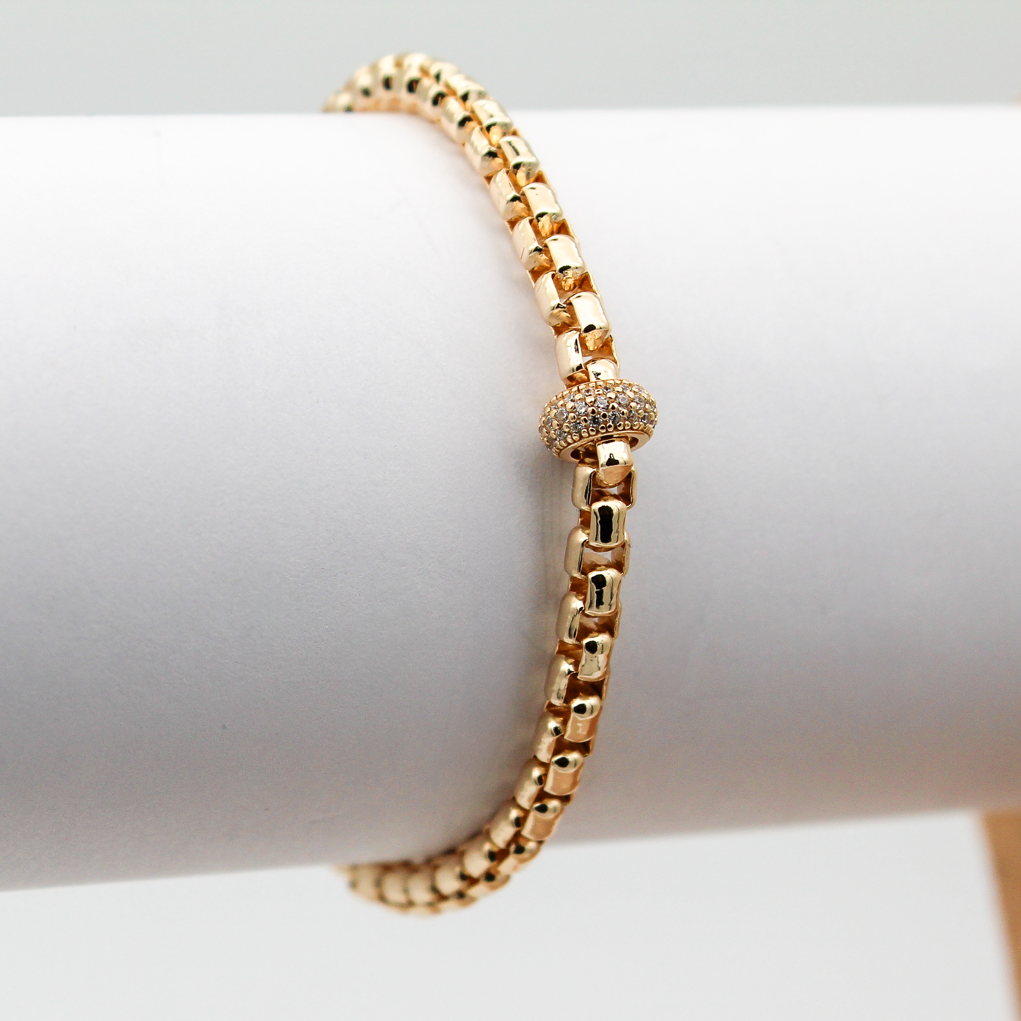 Alizia Box Link Chain Bracelet