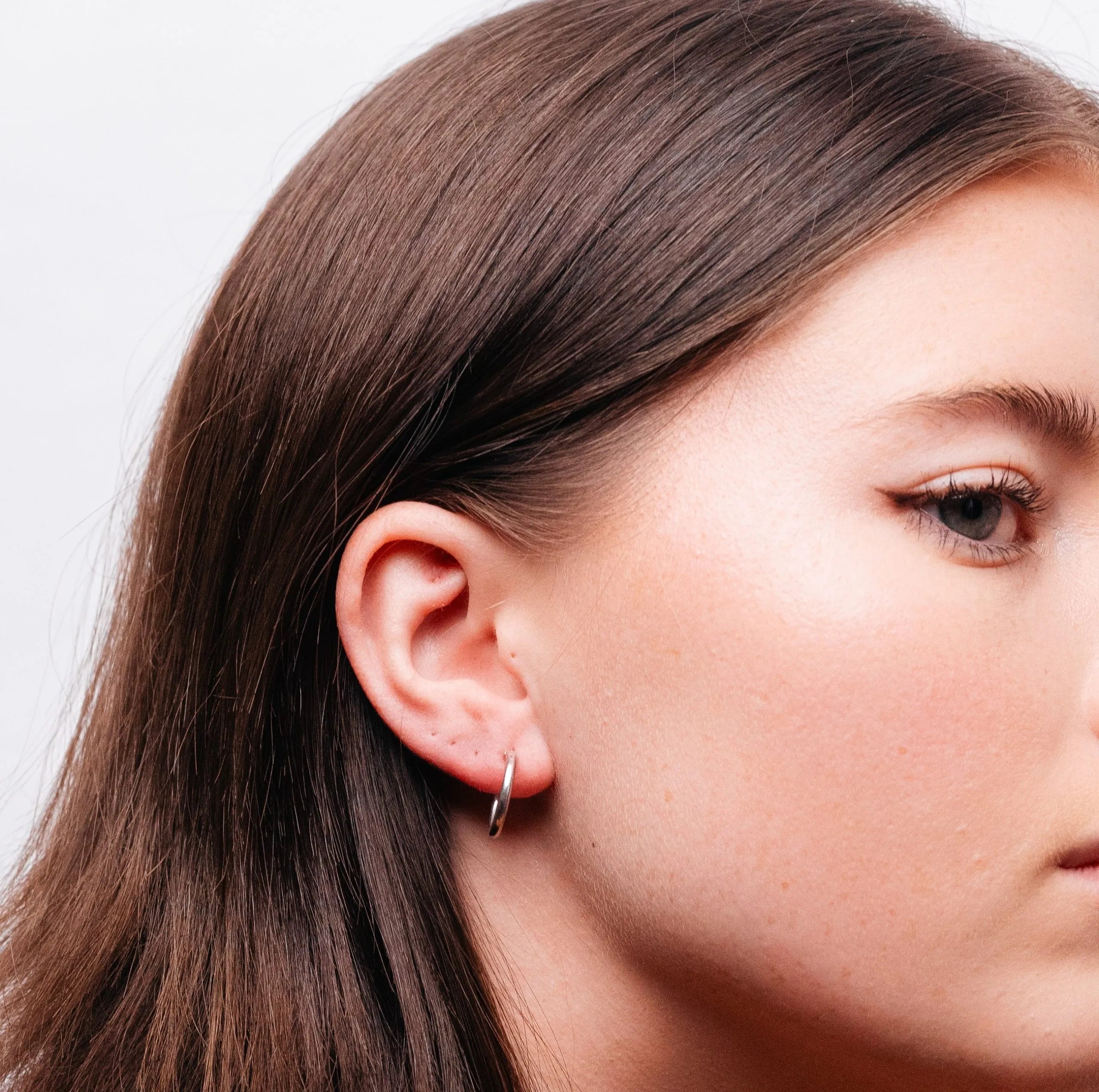 Alizia Plain Medium Hooped Earrings