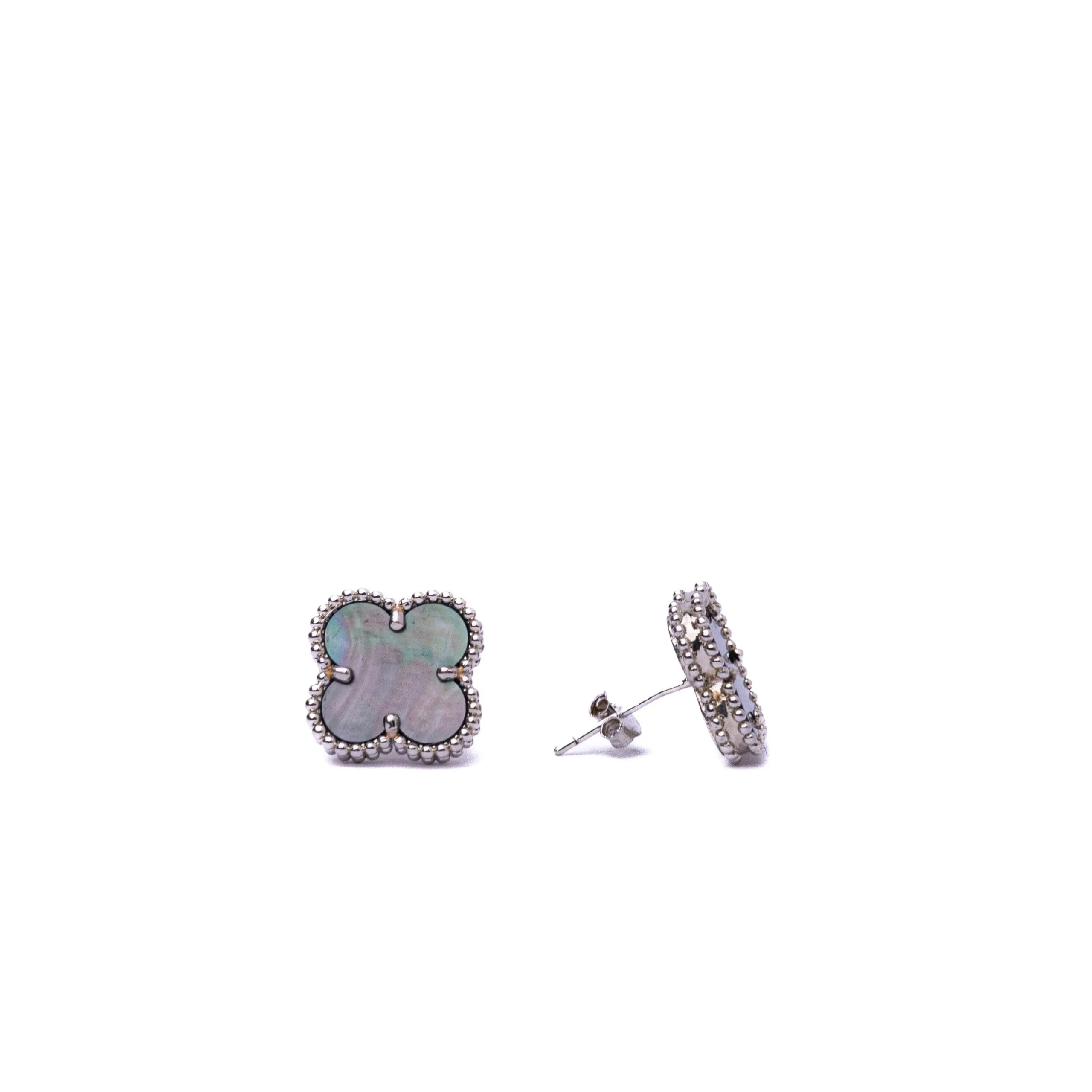 Alizia Clove Stud Earrings