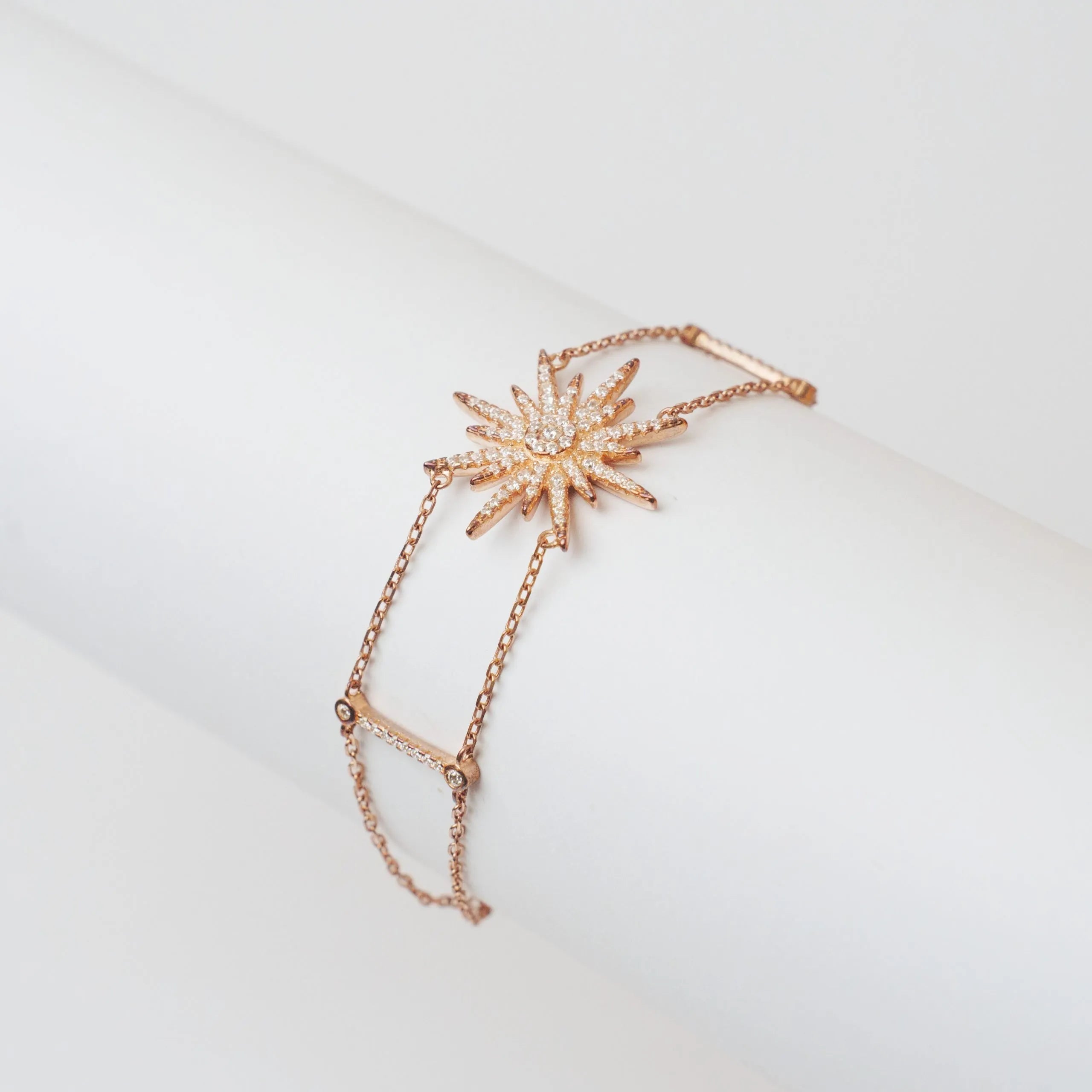 Alizia Large Star Anklet