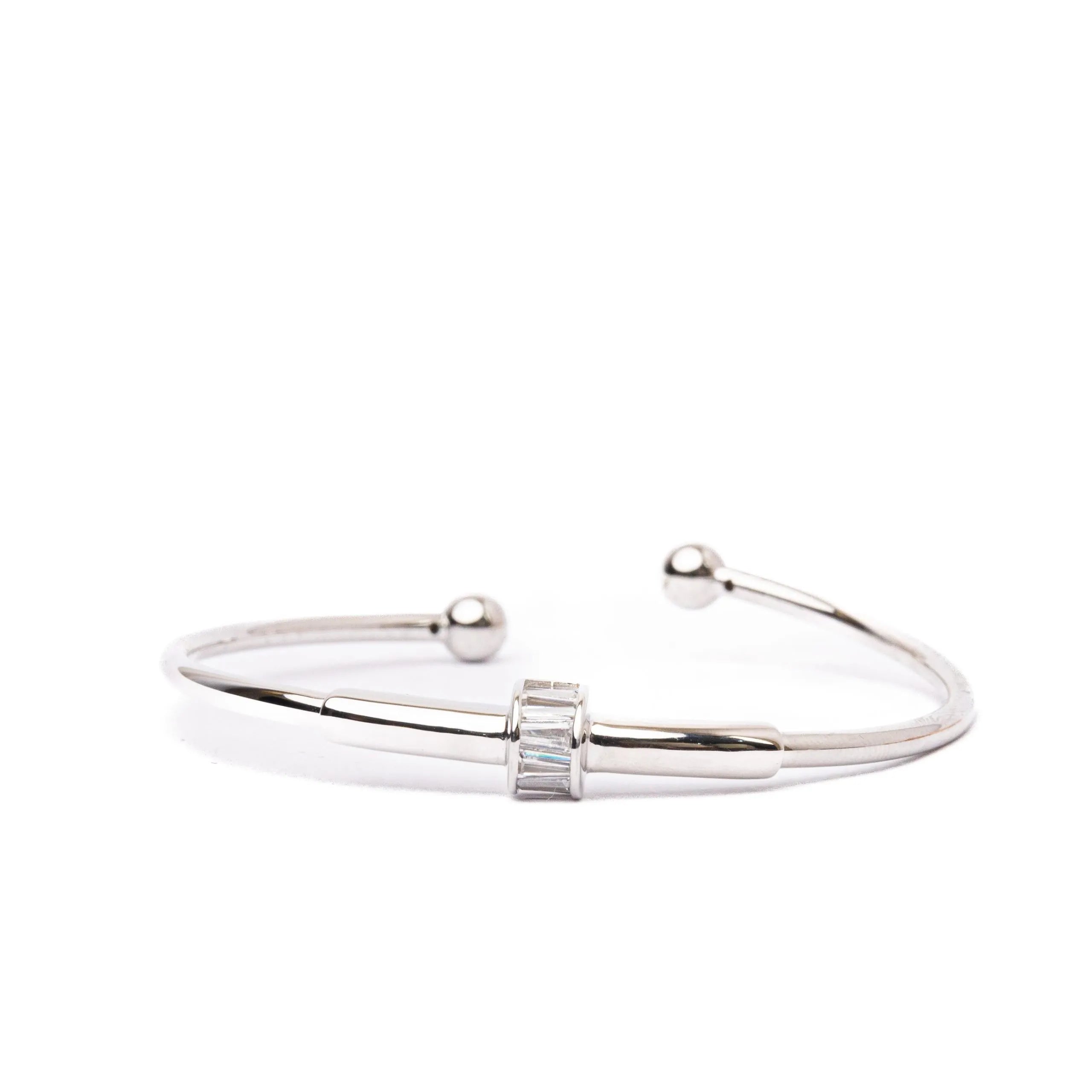 Alizia Simple Half Crystal Circle Bangle