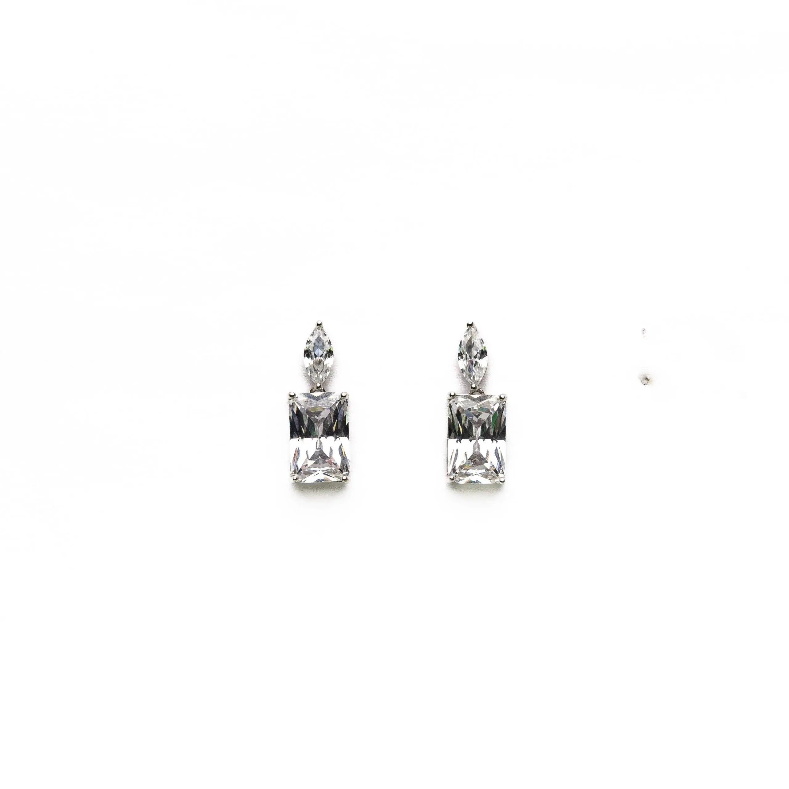 Alizia Crystal Drop Drop Earrings