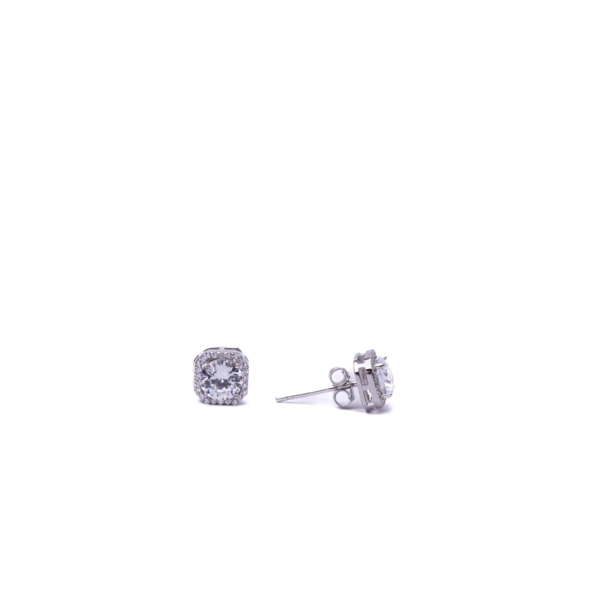 Alizia Claw Stud Stud Earrings