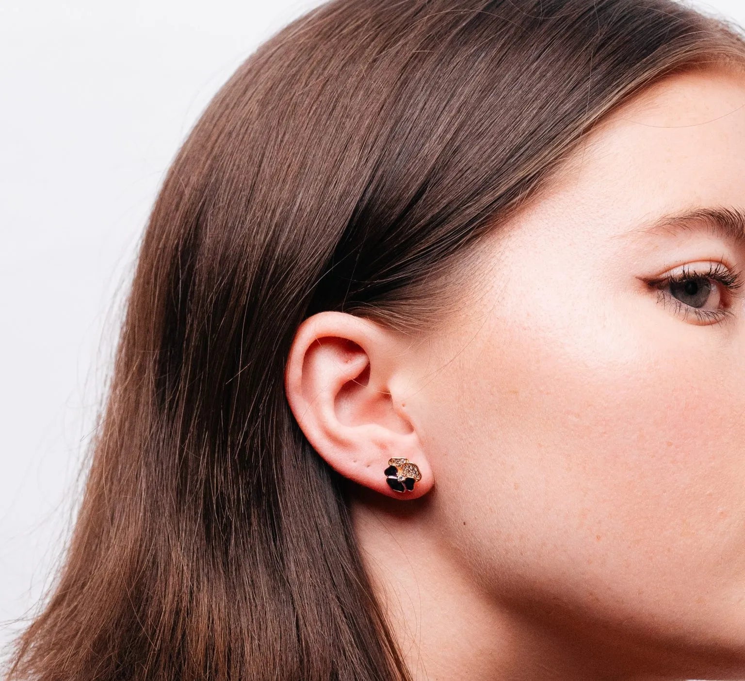 Alizia Flower Stud Stud Earrings