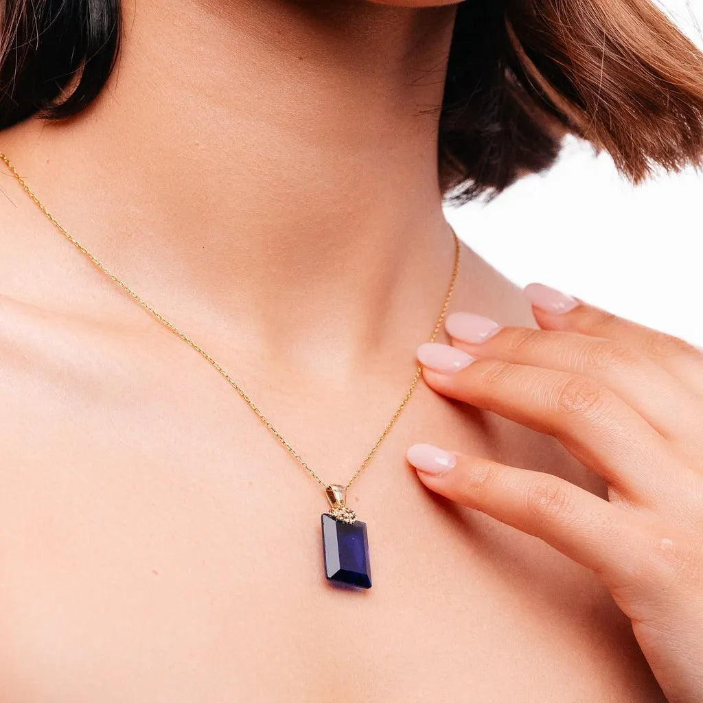 Alizia Short Crystal Necklace