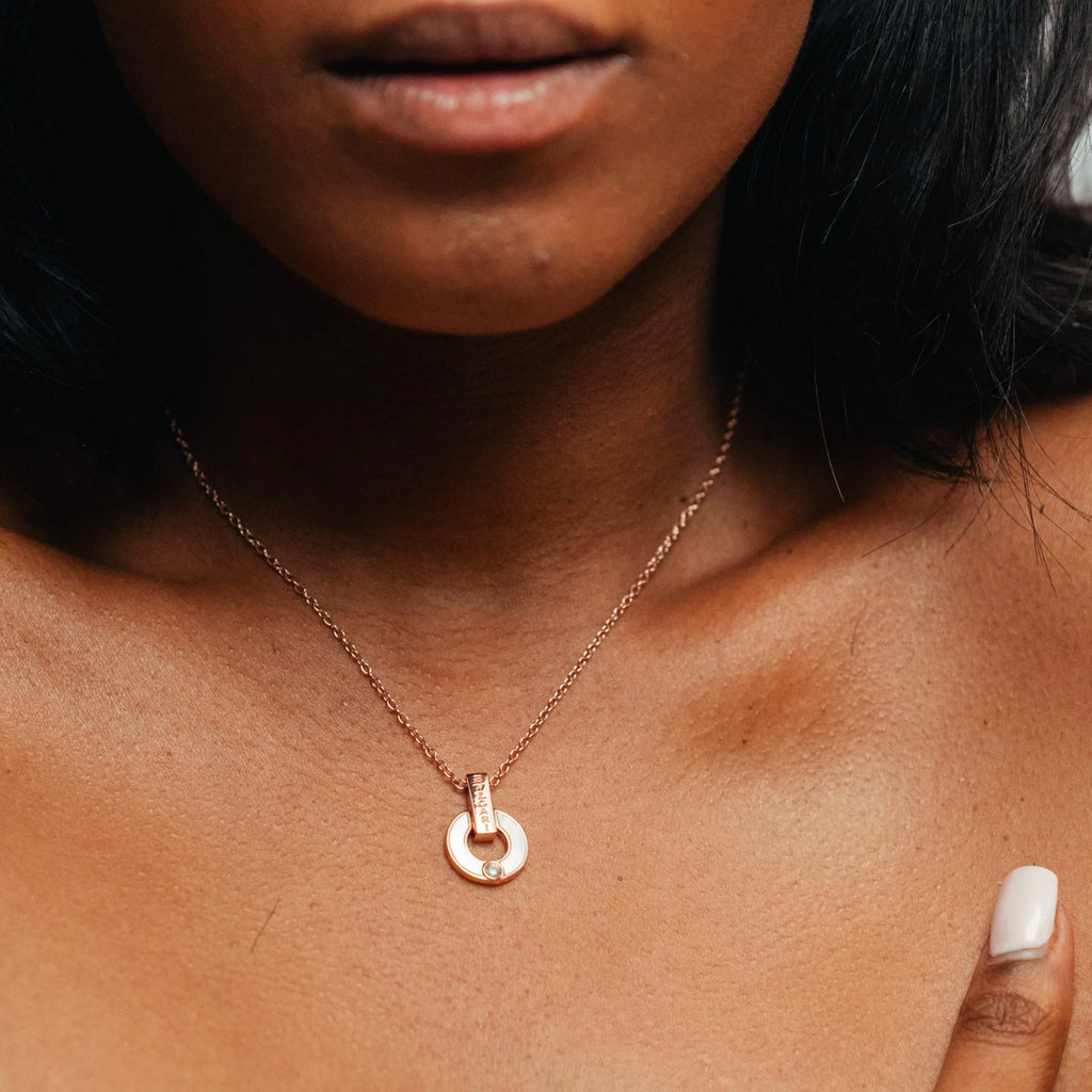 Alizia Bvlgari Round Hallow Short Necklace