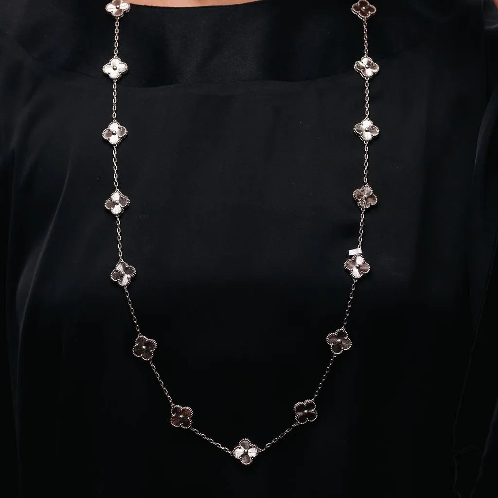 Alizia Cloves Long Necklace