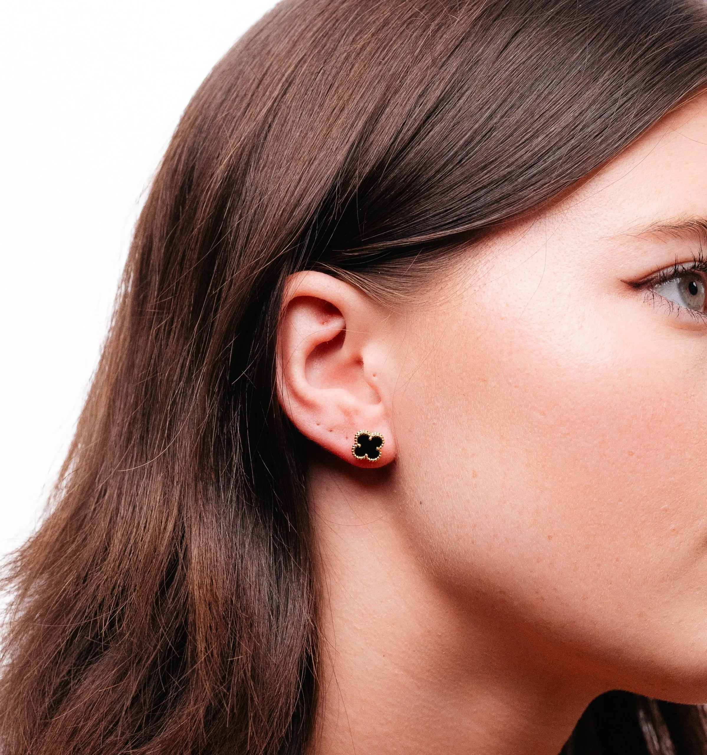 Alizia VCA Clove Stud Earrings