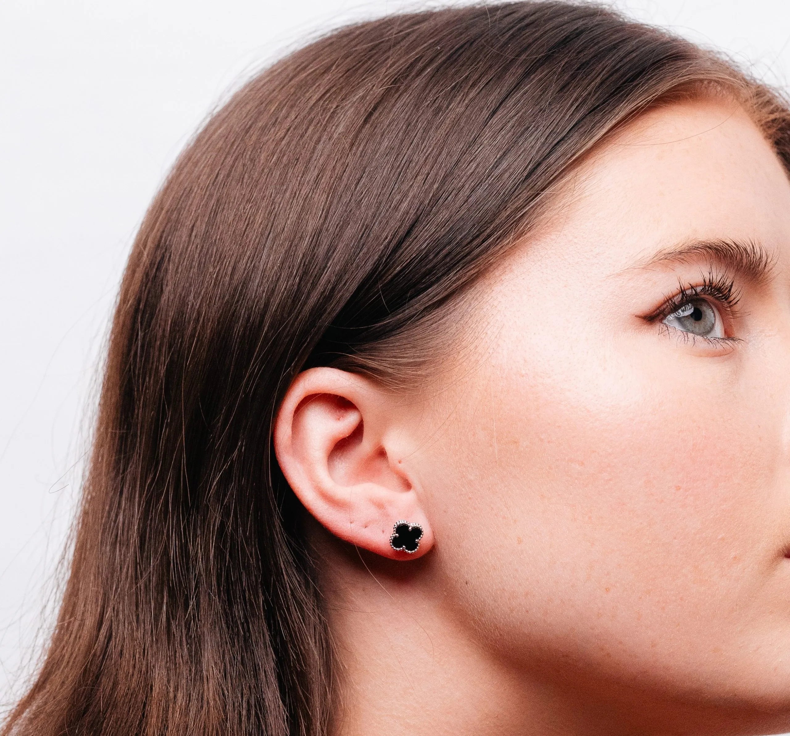 Alizia Clove Stud Earrings
