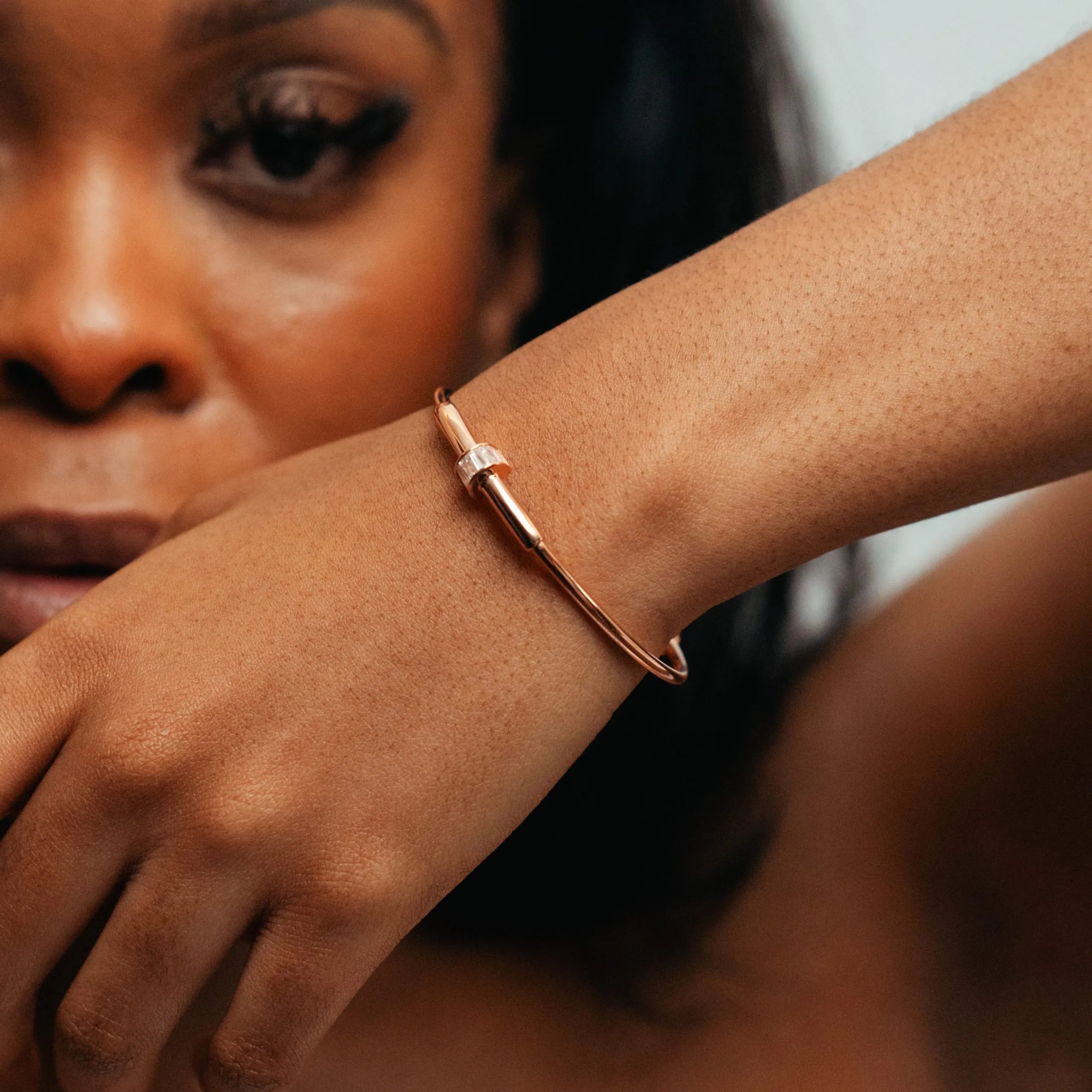 Alizia Simple Half Crystal Circle Bangle