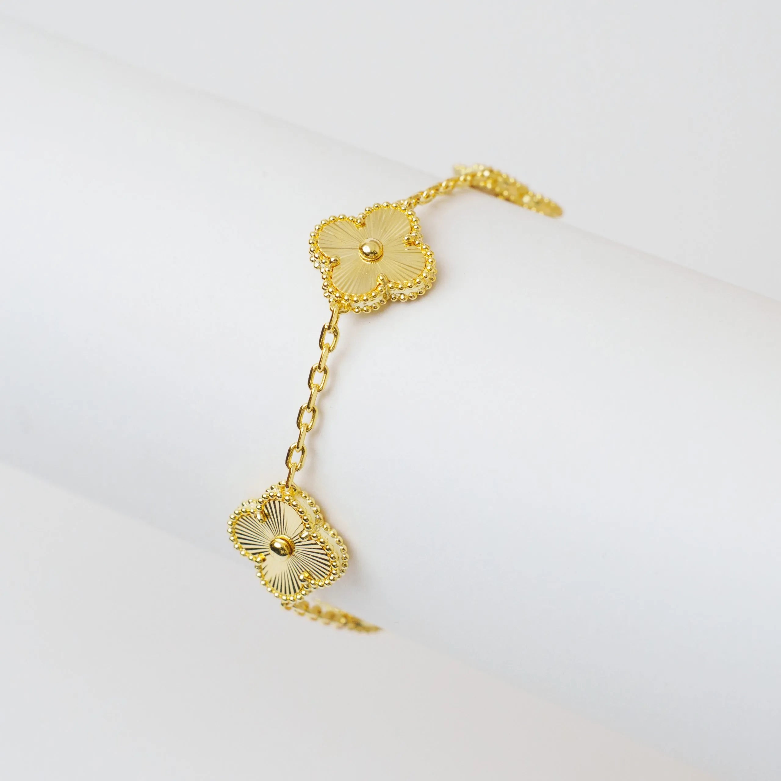 Alizia 5 Clove Bracelet