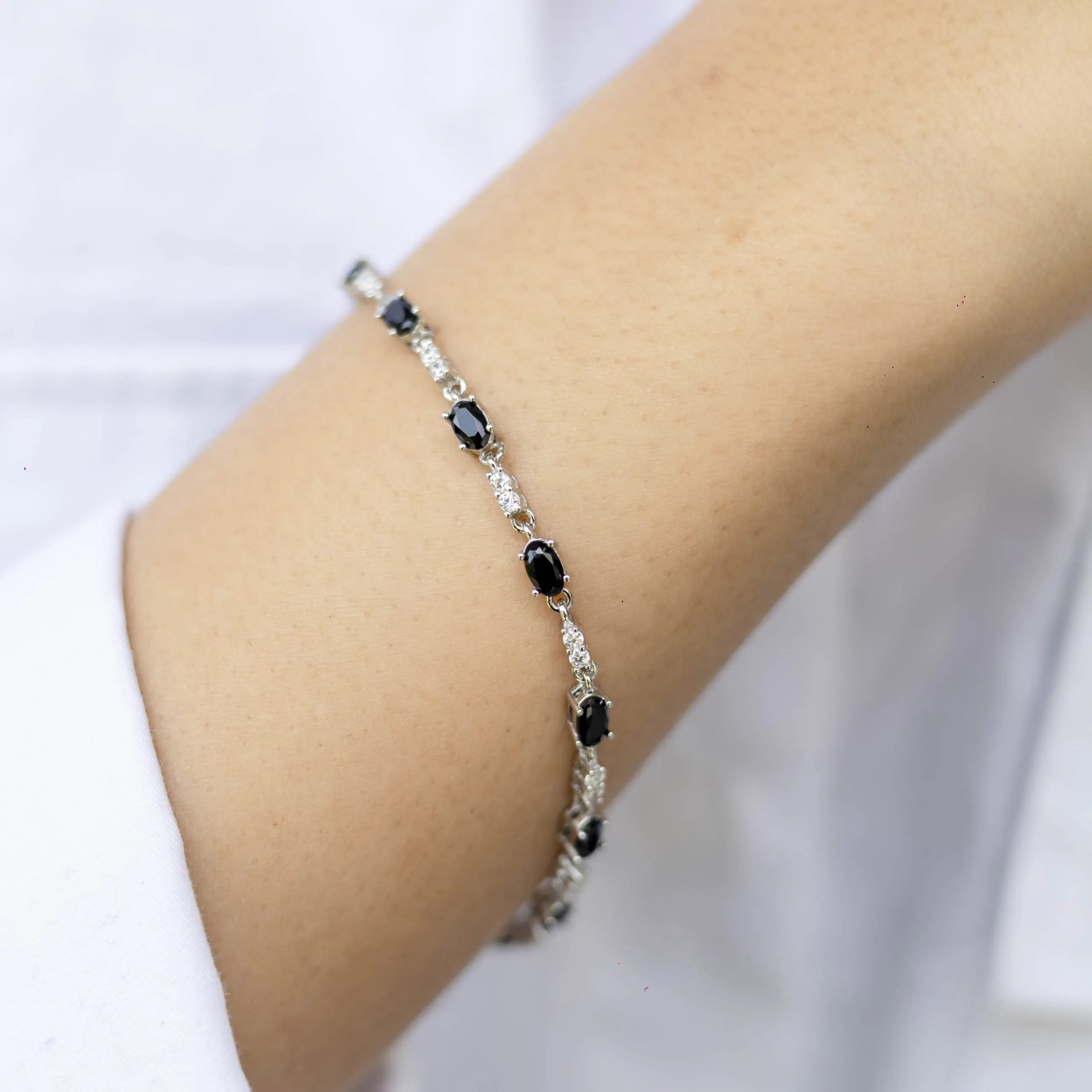 Alizia Small Oval Stones Tennis Bracelet