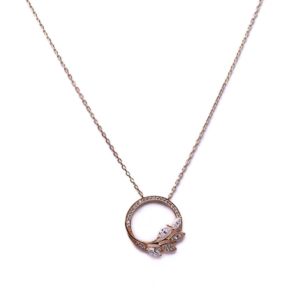 Alizia Leaf Circle Short Necklace