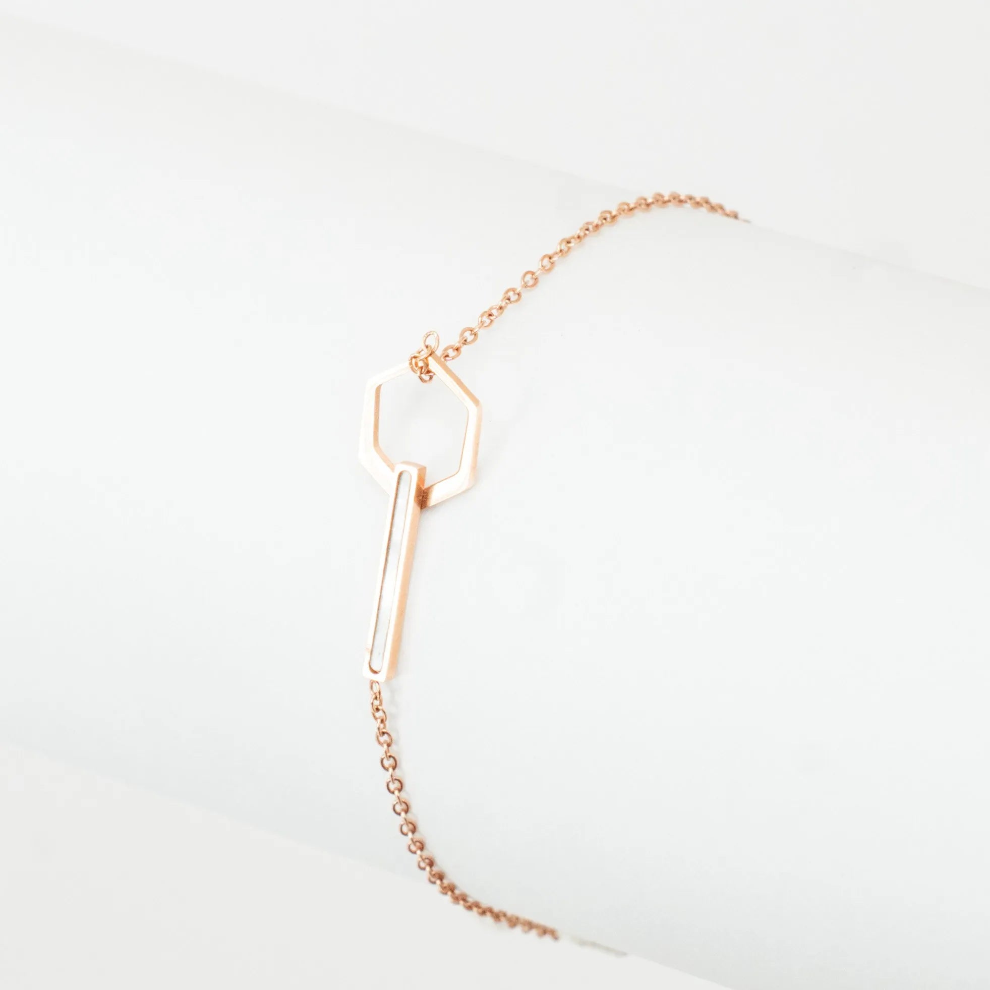 Alizia Abstract Bracelet