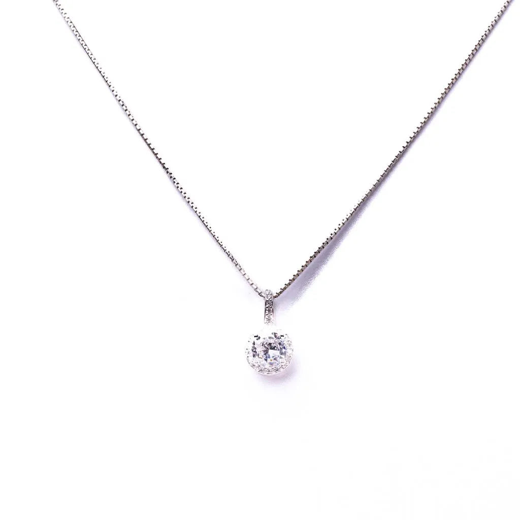 Alizia Solitaire Necklace