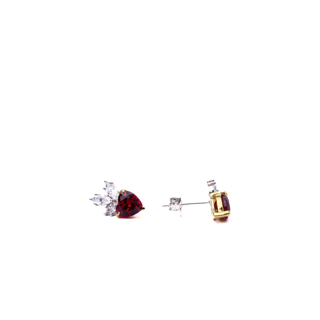 Alizia Ruby Leaf Stud Stud Earrings