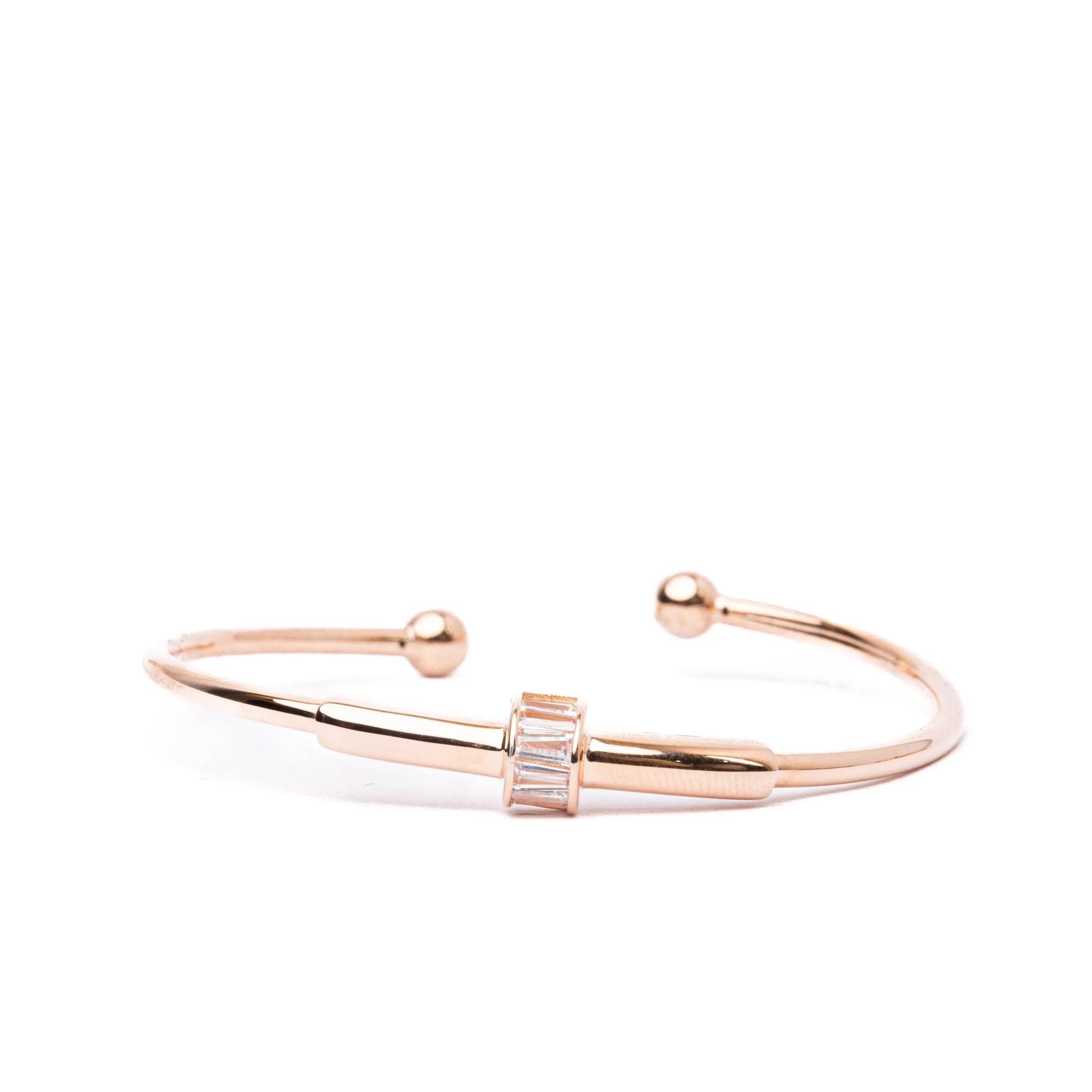 Alizia Simple Half Crystal Circle Bangle
