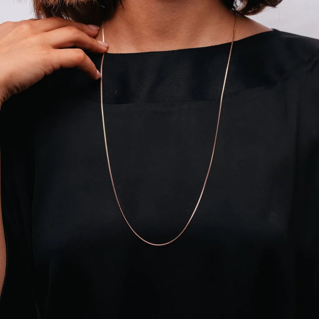 Alizia Mini Linked Plain Long Necklace