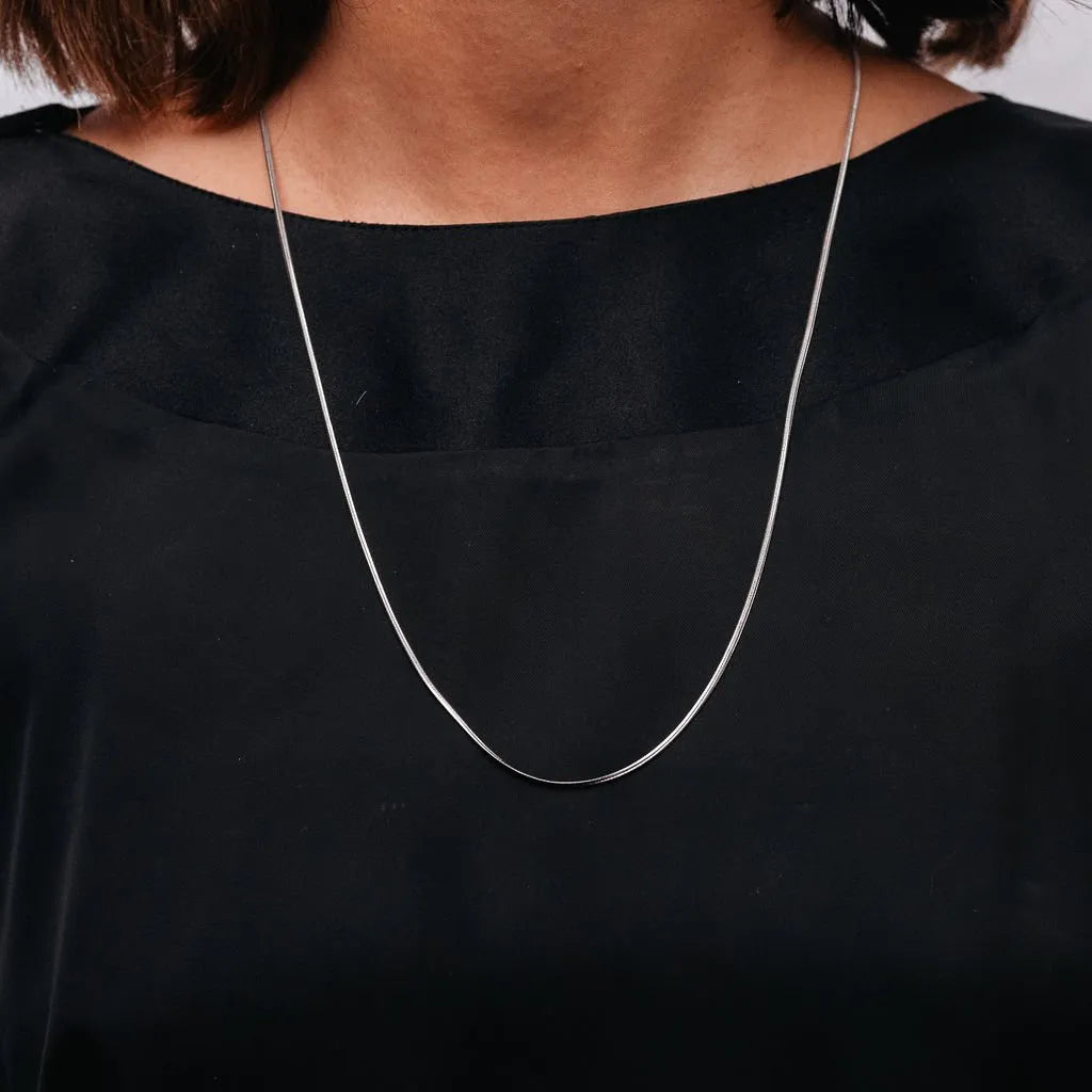 Alizia Fine Flat Plain Long Necklace