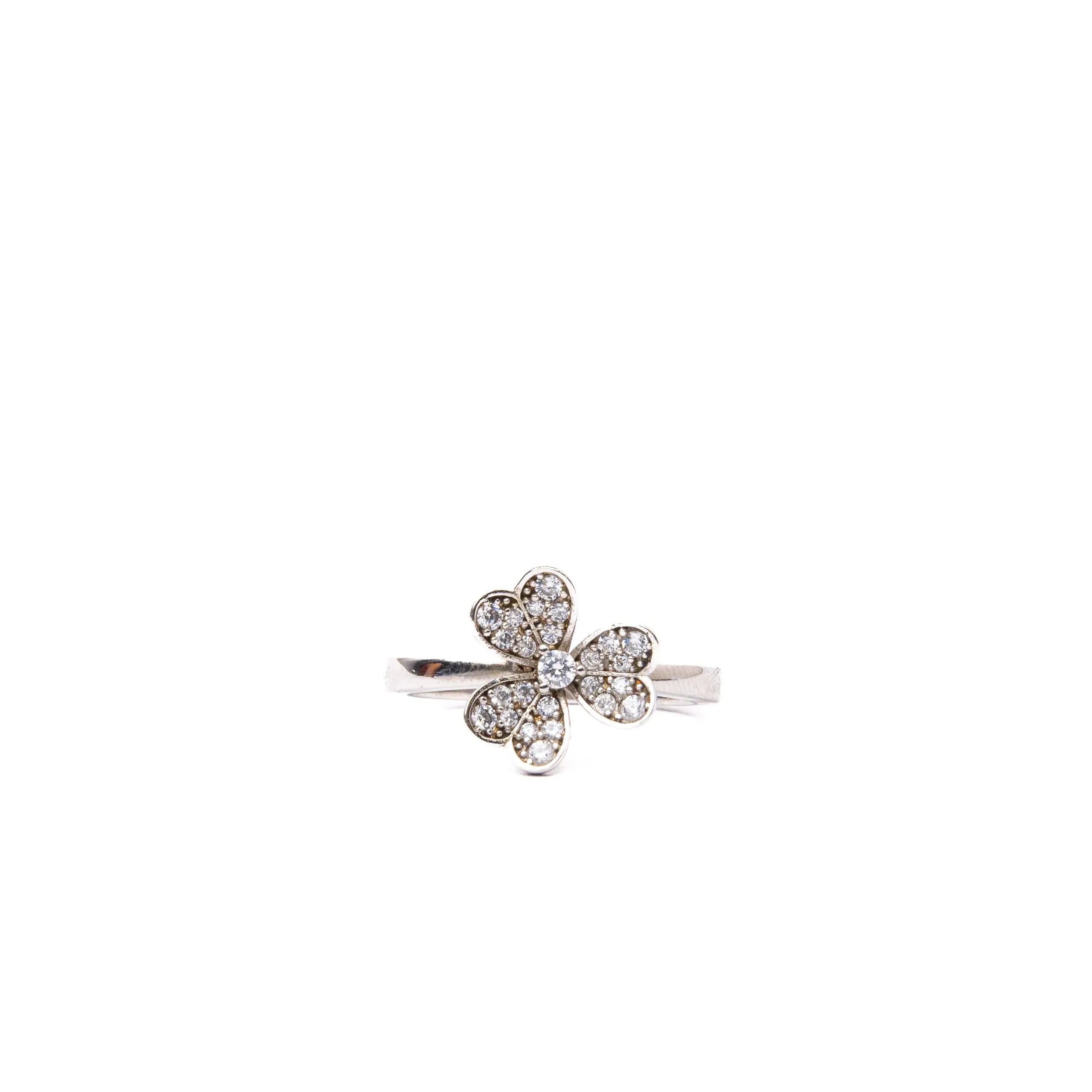 Alizia Iris Single Flower Ring