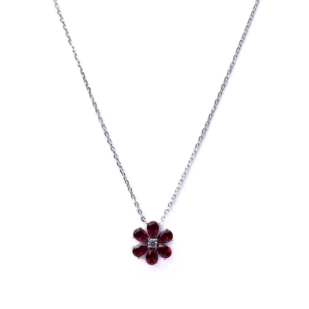 Alizia Pretty Flower Short Necklace