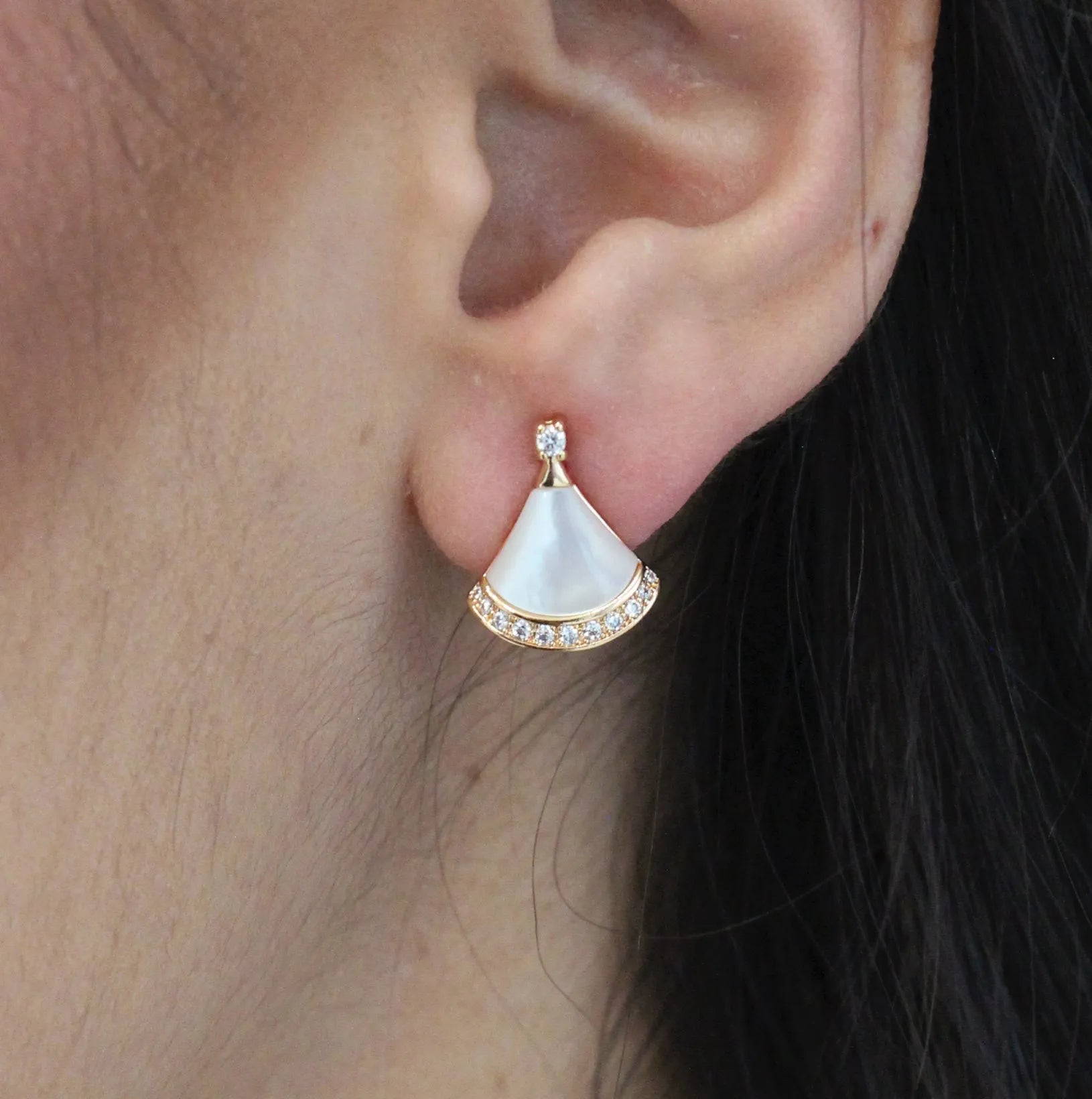 Alizia Shell Drop Earrings