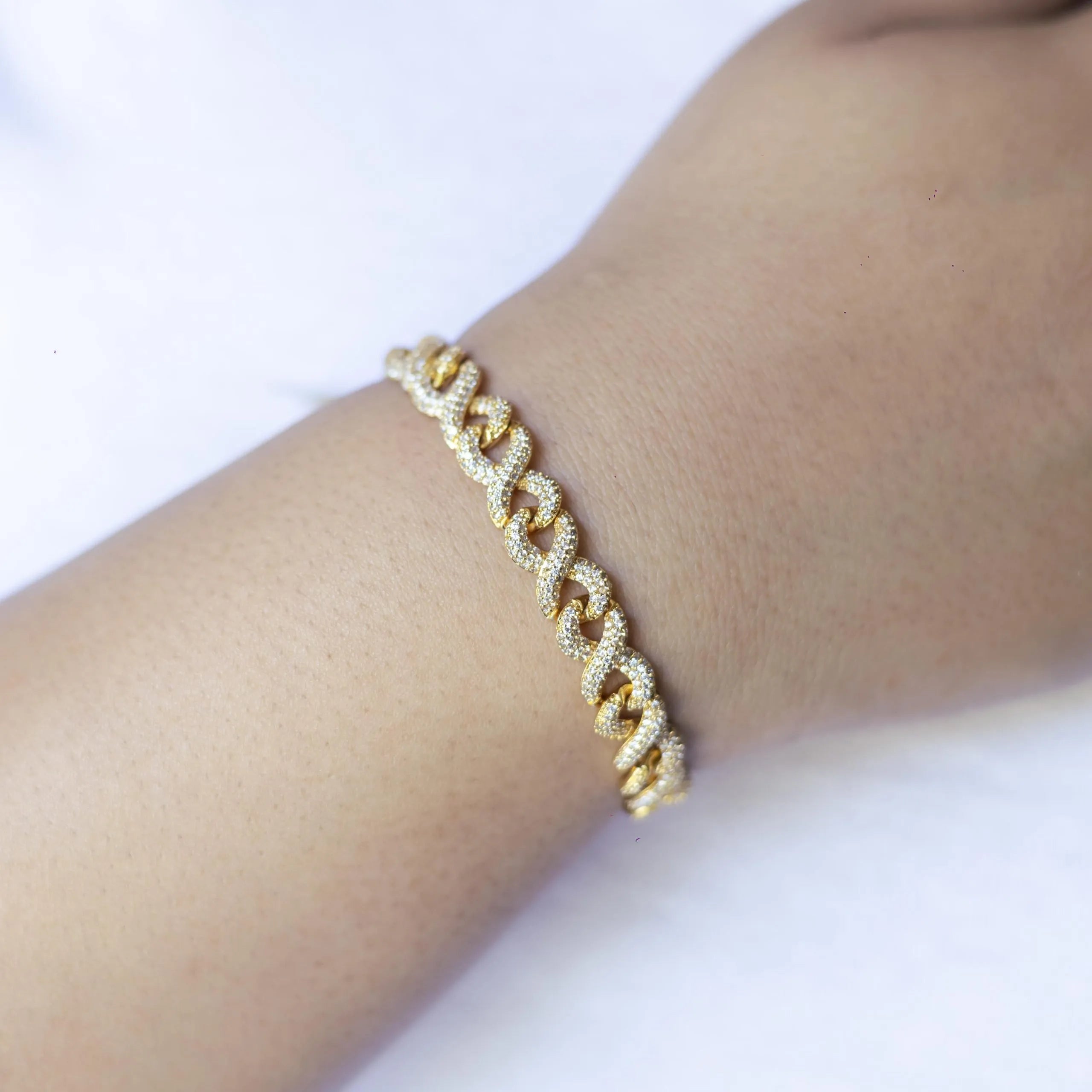 Alizia Infinity Cuban Link Bracelet