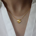 Alizia Single Shiny  Clove Necklace