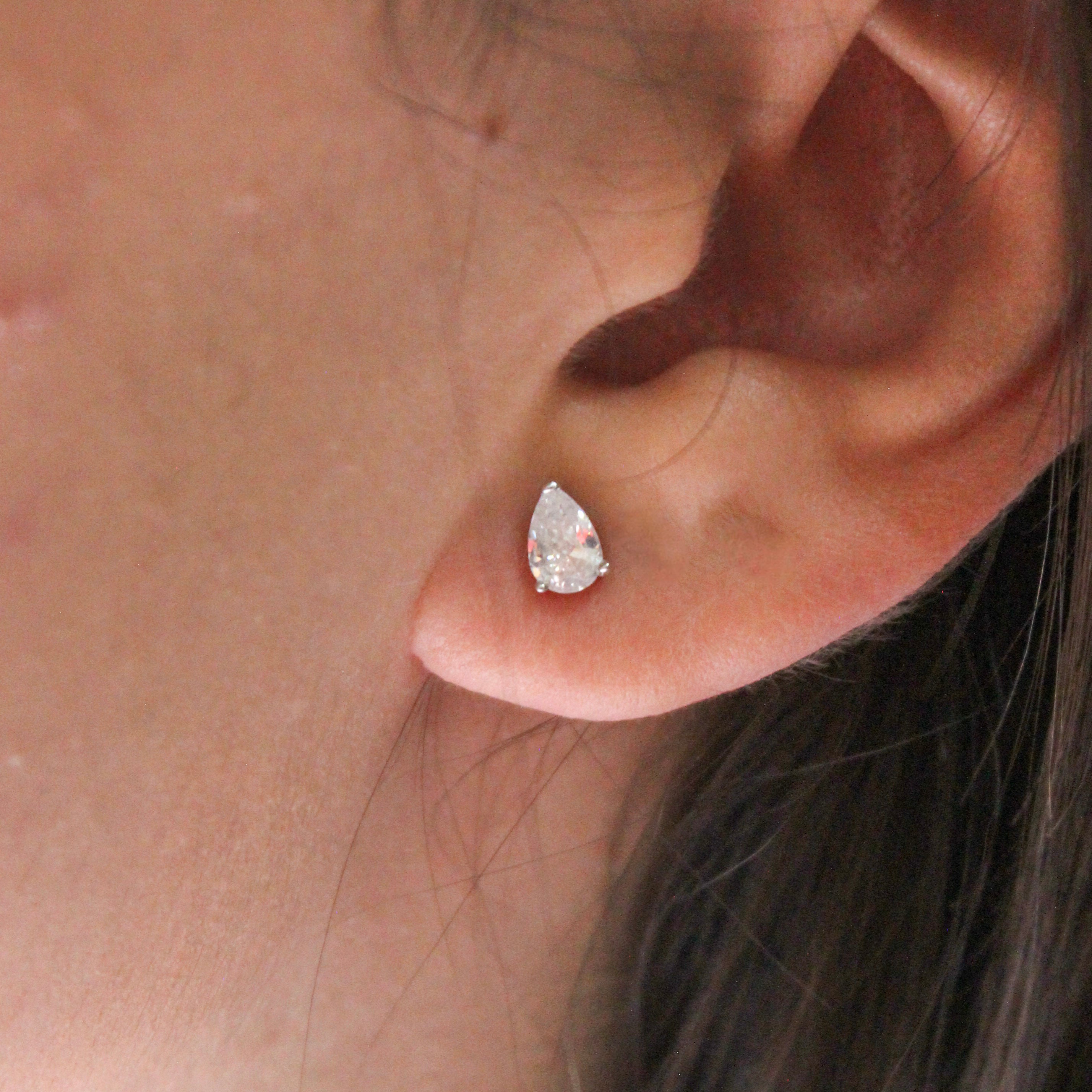 Alizia Mini Pear Studs