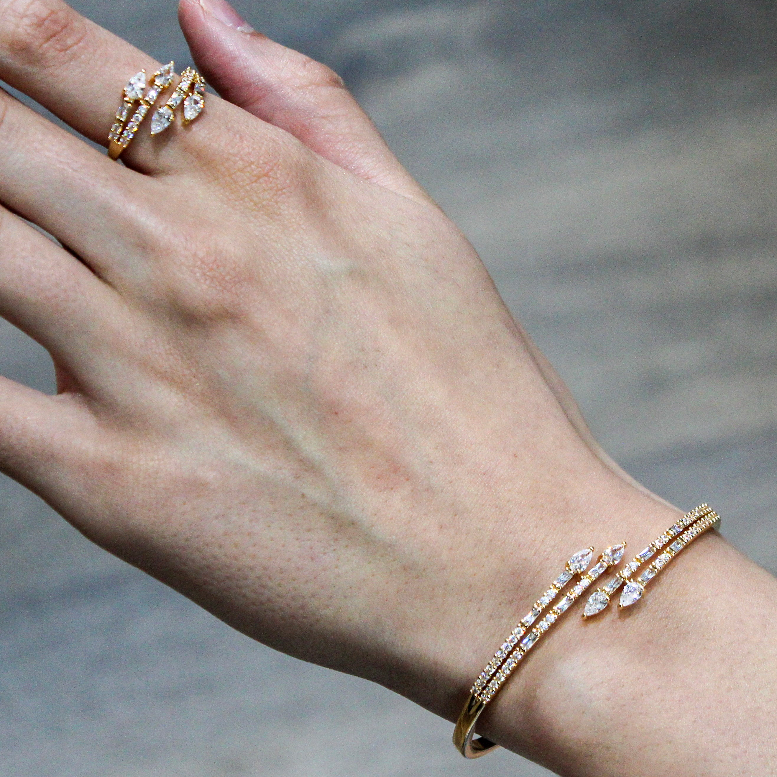 Alizia Snakehead Bangle + Ring
