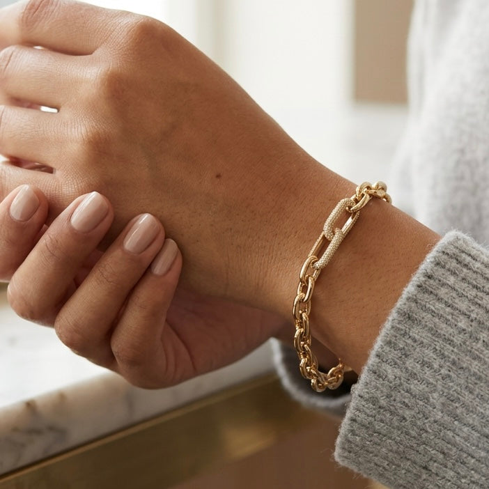 Alizia R Style Link Bracelet