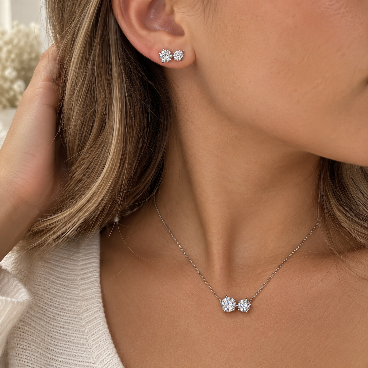 Alizia Clustered Round Earring & Necklace Set