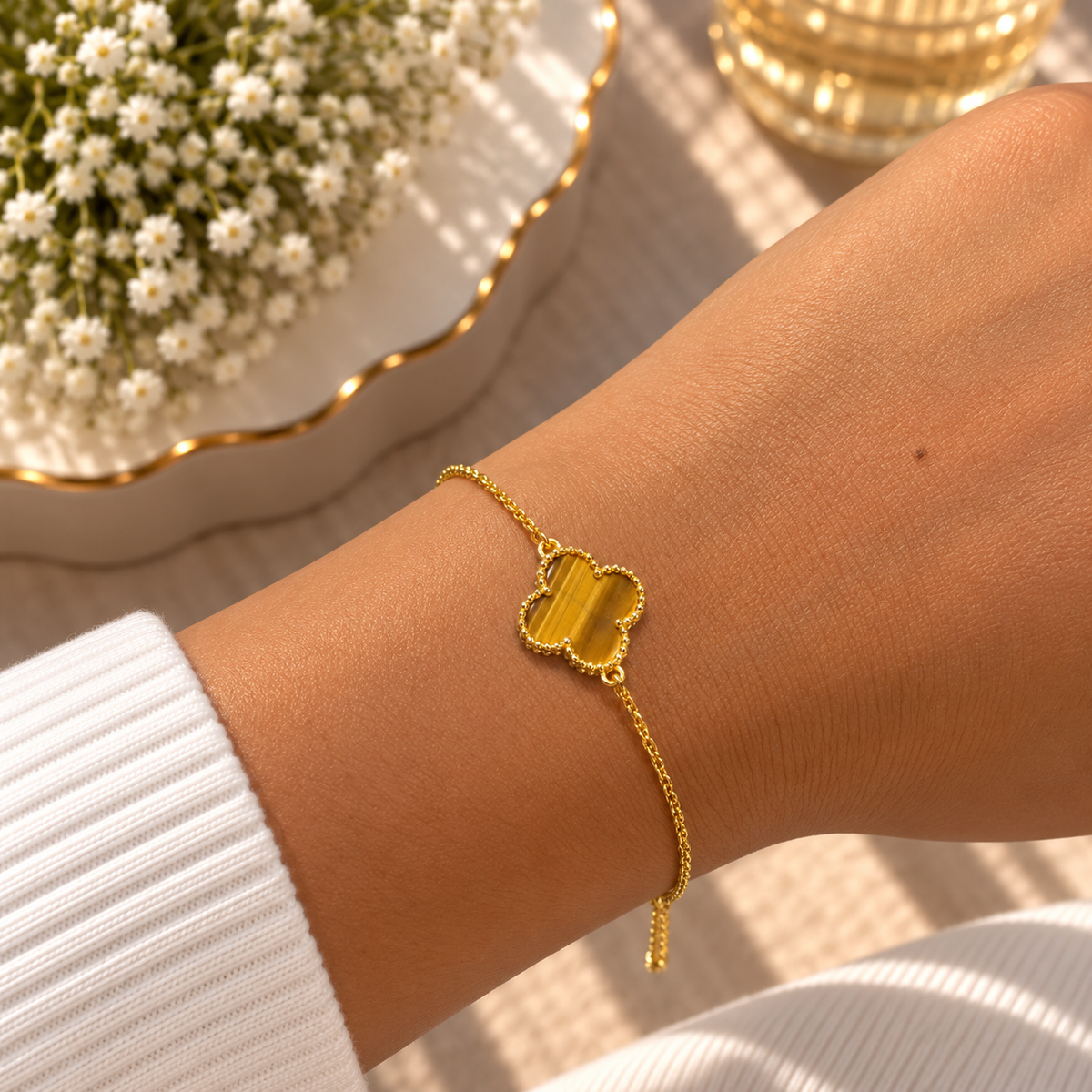 Alizia Single Clove Bracelet