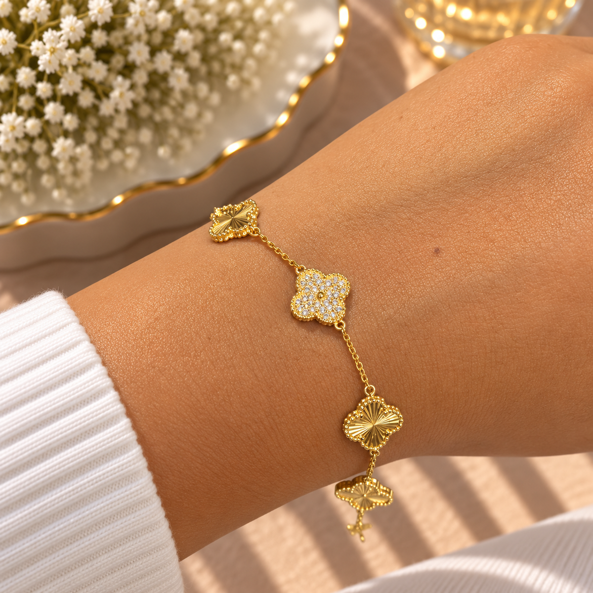Alizia Small Crystal Clove Bracelet