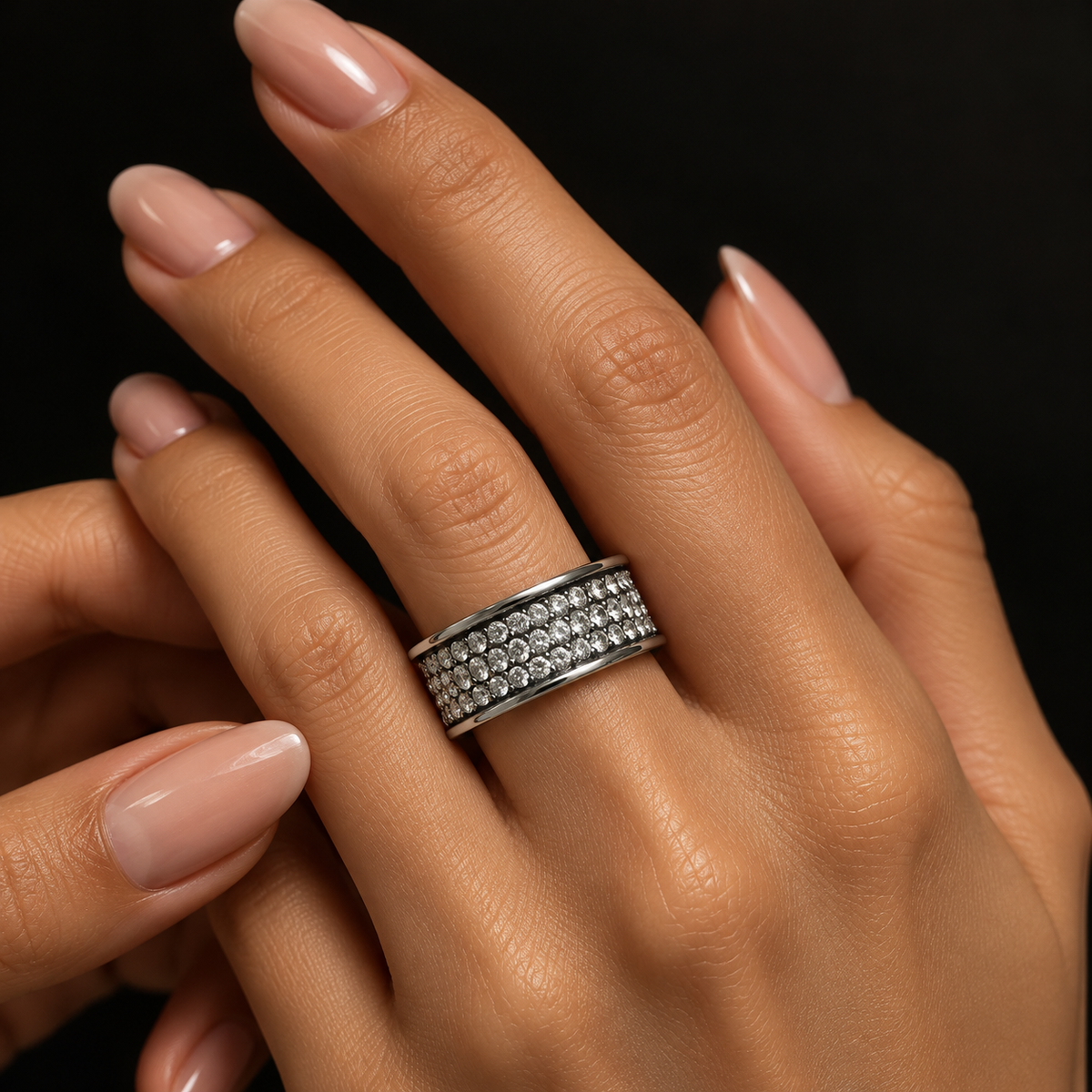 Phantasya Thick Row Band Ring