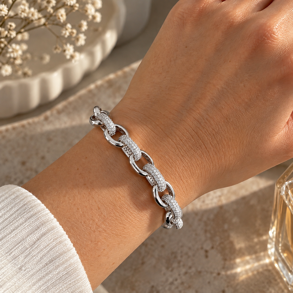 Alizia R Style Link Bracelet